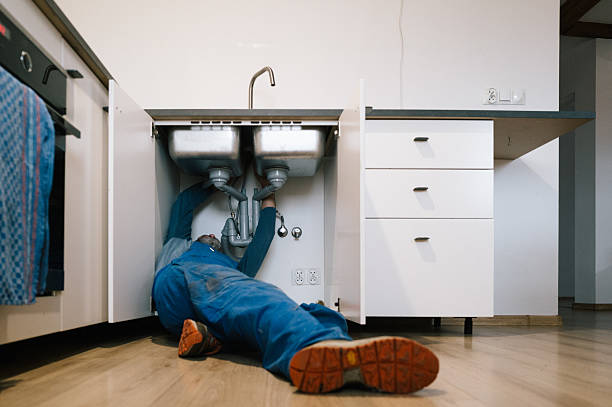 Professional Leak Detection technician working in Fleetwood, NC